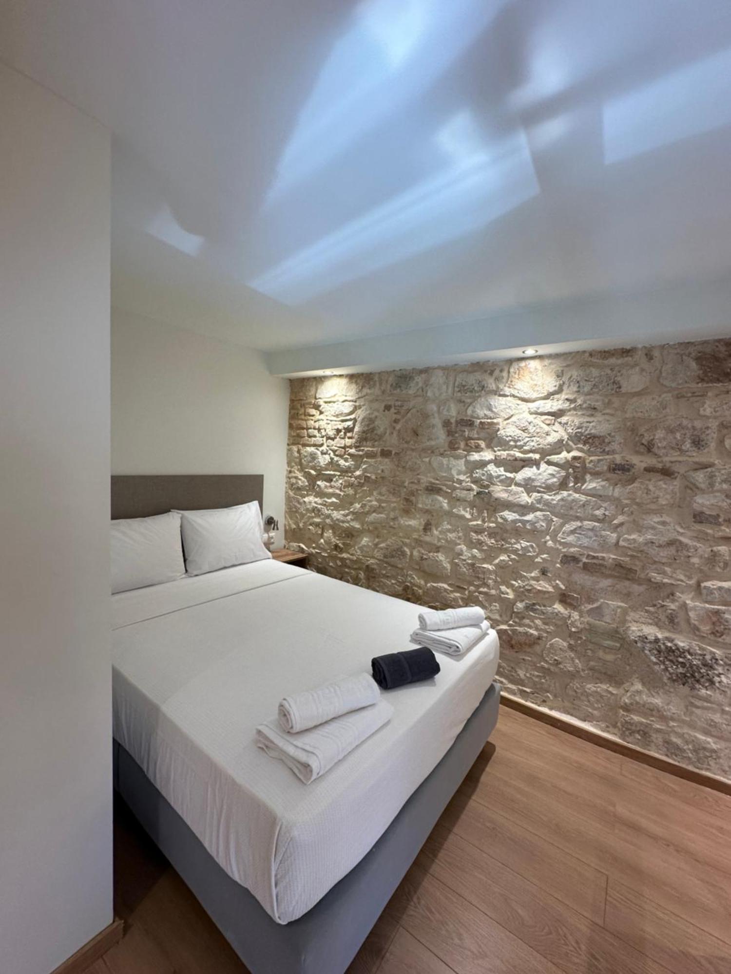 Q Rocco Apartments, Corfu Town Экстерьер фото